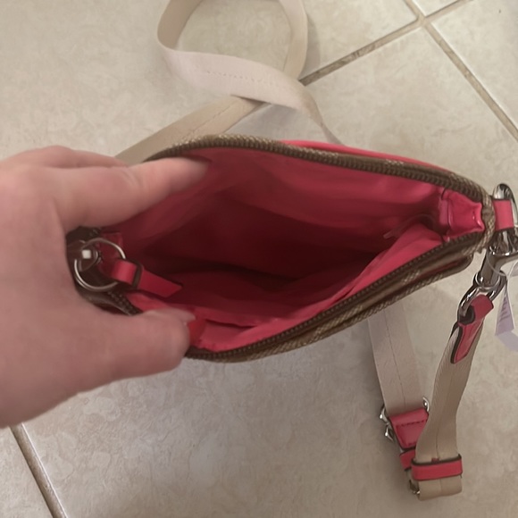 New coach crossbody purse - Picture 3 of 4